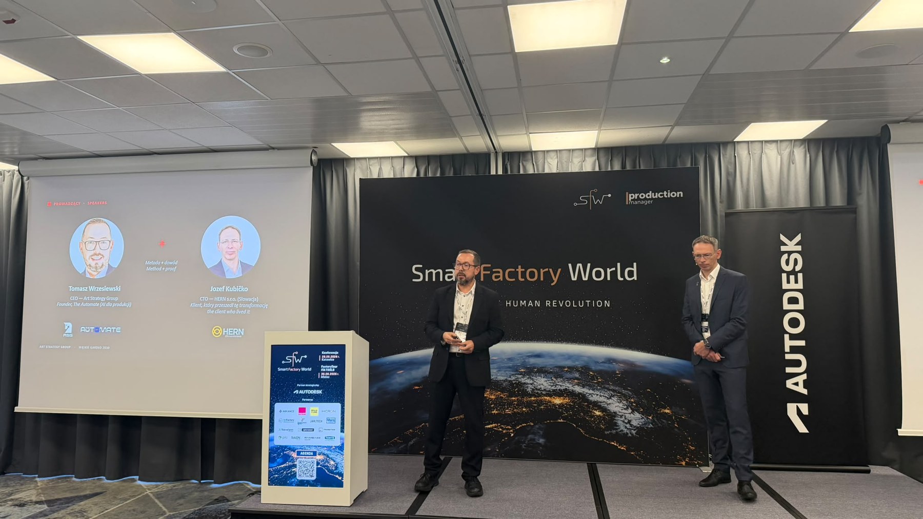 Tomasz Wrzesiewski i Józef Kubičko podczas Smart Factory World